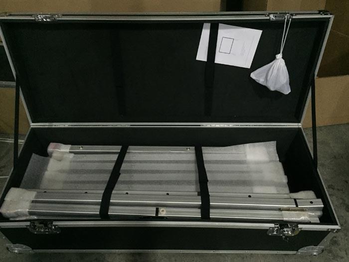 Peak FF200 406×305 cm Fast Fold Projeksiyon Perdesi Çift Taraflı Hard Case görsel 2
